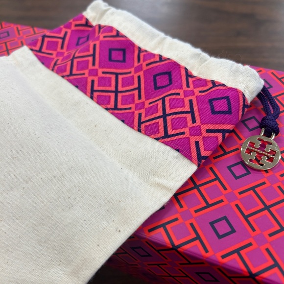 Tory Burch Minnie Flats in Navy - Picture 9 of 15